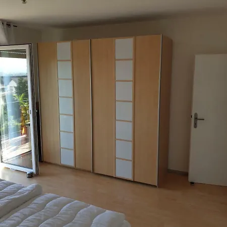 Schaefer- Arnold Lejlighed *