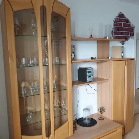 Schaefer- Arnold 公寓 *