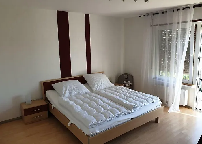 Schaefer- Arnold Apartman